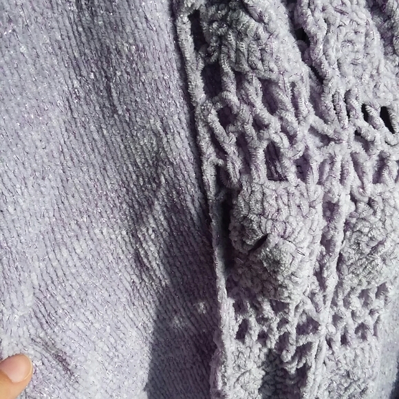 Lilac or lavender purple sweater with scarf - Picture 5 of 7